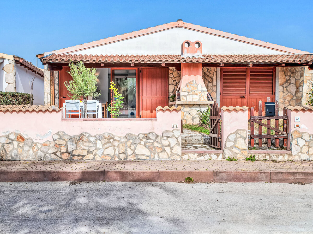 Maison Momo à Valledoria, 2 chambres avec piscine - Photo 1