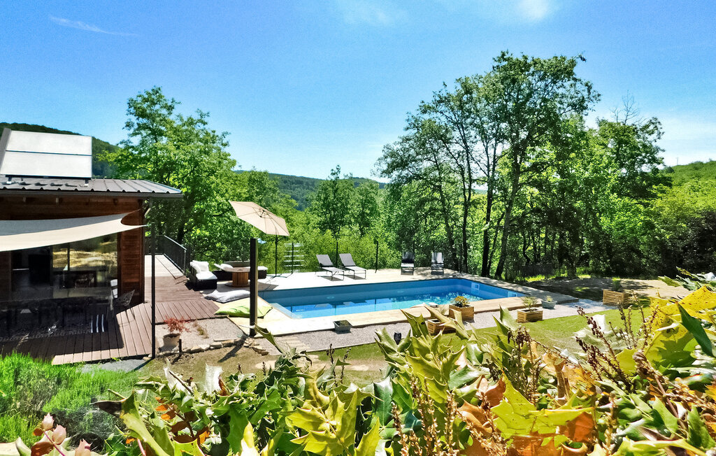 Maison bois moderne à Saint Amand De Coly, piscine chauffée - Photo 1