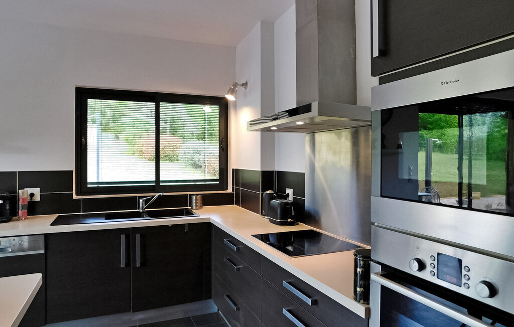 Maison bois moderne à Saint Amand De Coly, piscine chauffée - Photo 34