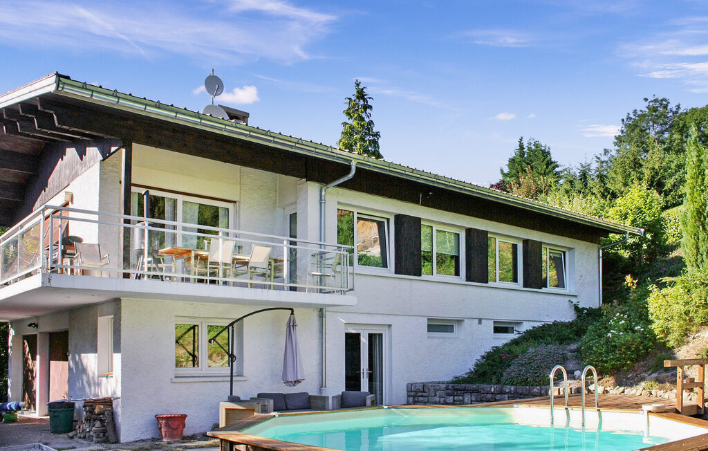 Les Dents De Lanfon – Maison 7 chambres piscine chauffée - Photo 4