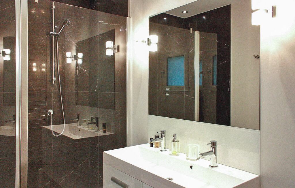 Les Dents De Lanfon – Maison 7 chambres piscine chauffée - Photo 29