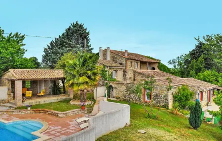 Location maison de vacances à St Sauveur de Cruzière