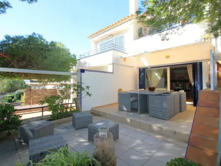 Maison bord de mer à Llançà avec accès direct à la plage, terrasses et parking. - Photo 1