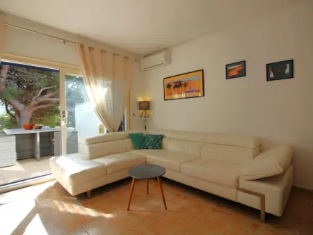 Maison bord de mer à Llançà avec accès direct à la plage, terrasses et parking. - Photo 7