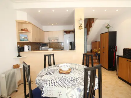 Maison bord de mer à Llançà avec accès direct à la plage, terrasses et parking. - Photo 10