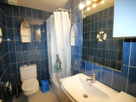 Maison bord de mer à Llançà avec accès direct à la plage, terrasses et parking. - Photo 14