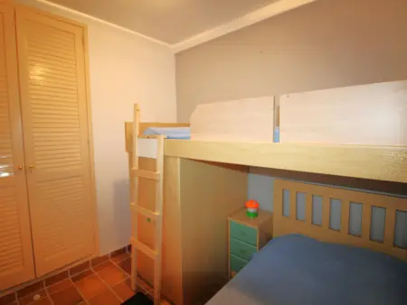 Maison bord de mer à Llançà avec accès direct à la plage, terrasses et parking. - Photo 16