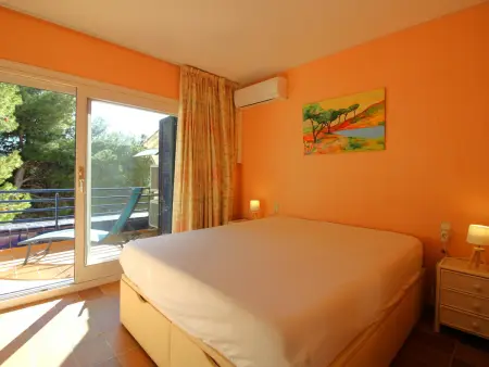 Maison bord de mer à Llançà avec accès direct à la plage, terrasses et parking. - Photo 17