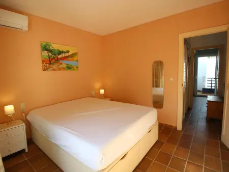 Maison bord de mer à Llançà avec accès direct à la plage, terrasses et parking. - Photo 18