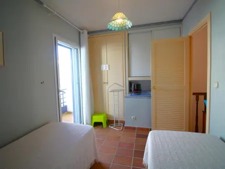 Maison bord de mer à Llançà avec accès direct à la plage, terrasses et parking. - Photo 22