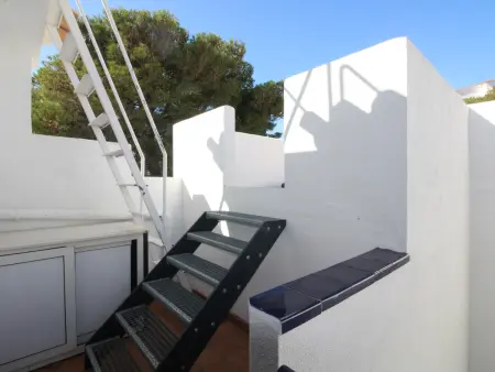 Maison bord de mer à Llançà avec accès direct à la plage, terrasses et parking. - Photo 26
