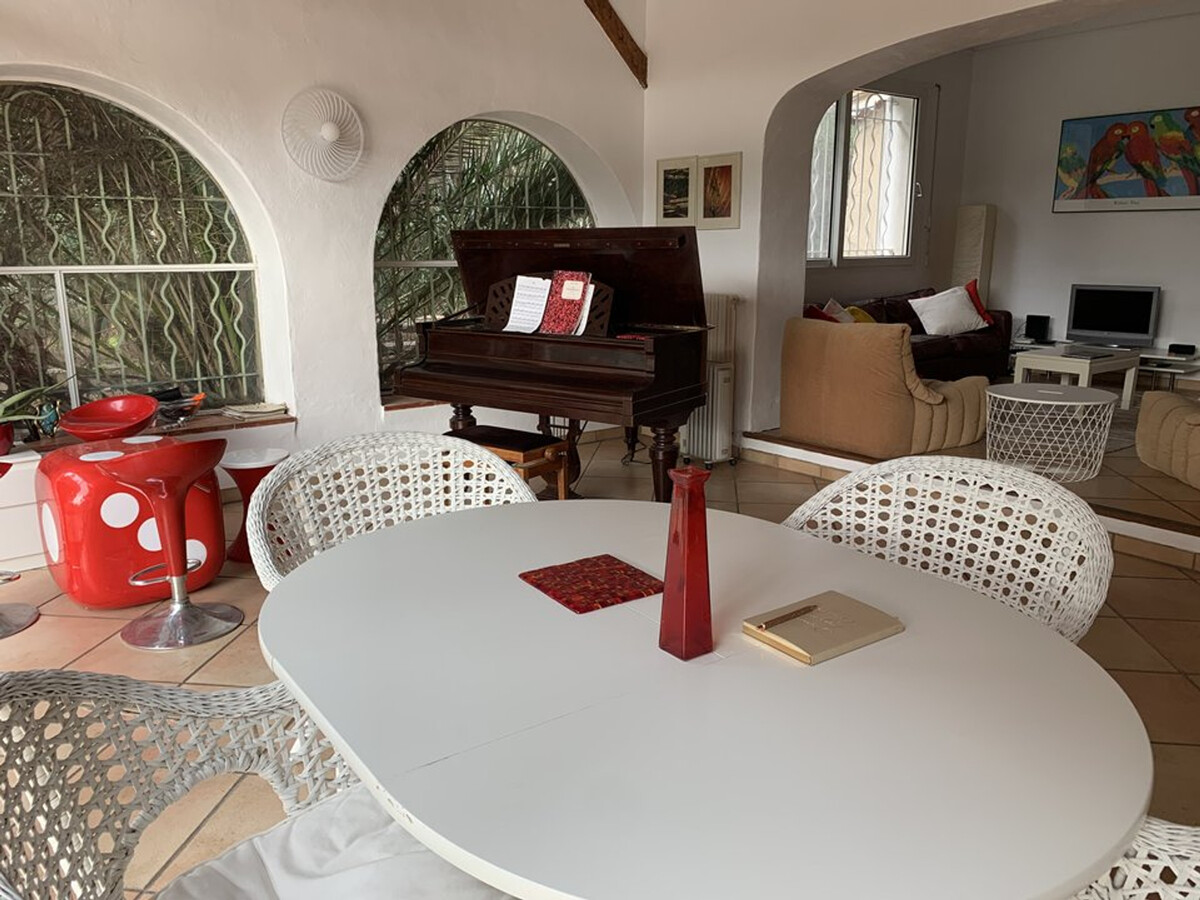 Hyères Pesquiers: Villa 5 Chambres avec Piscine et Climatisation - Photo 3