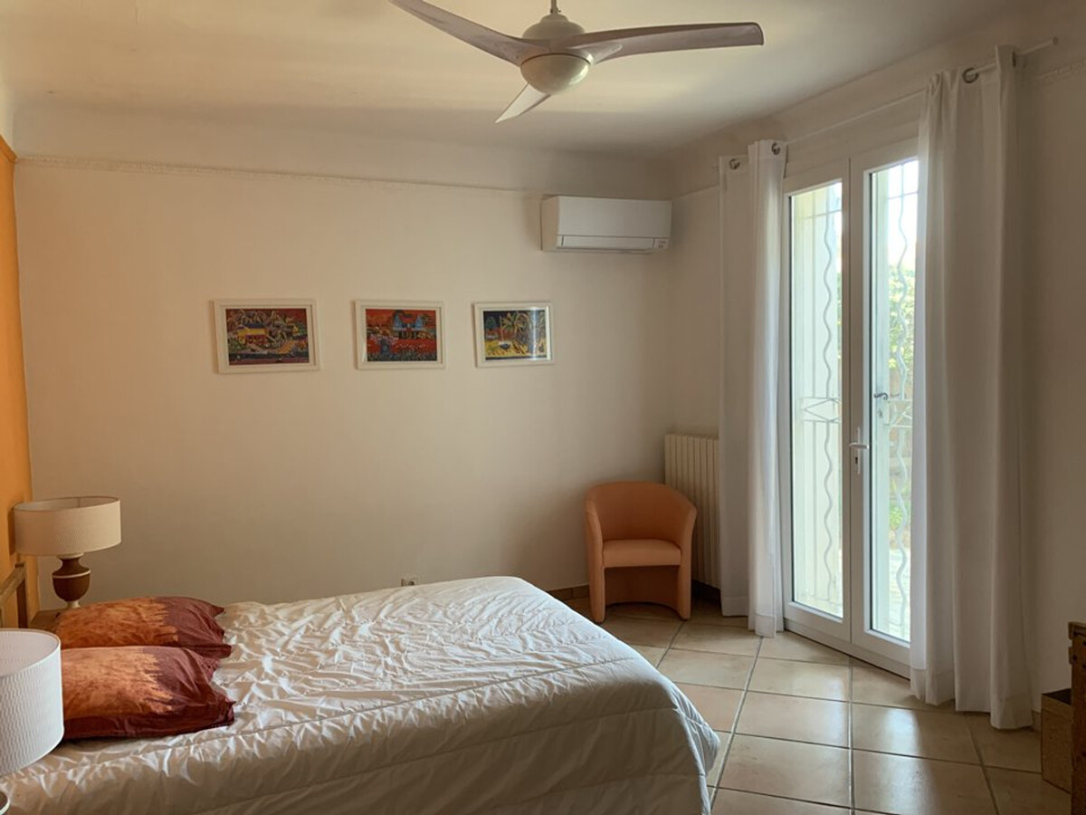 Hyères Pesquiers: Villa 5 Chambres avec Piscine et Climatisation - Photo 8