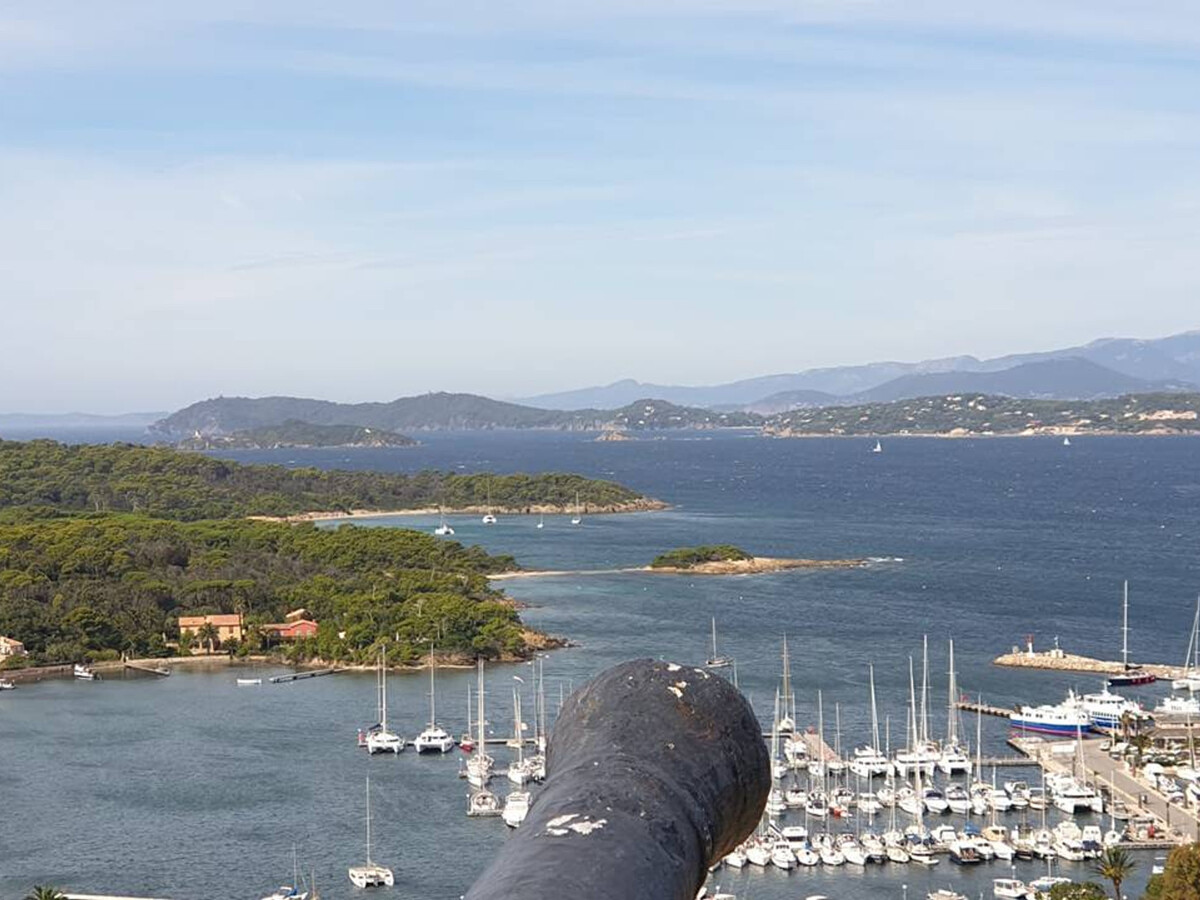 Hyères Pesquiers: Villa 5 Chambres avec Piscine et Climatisation - Photo 17
