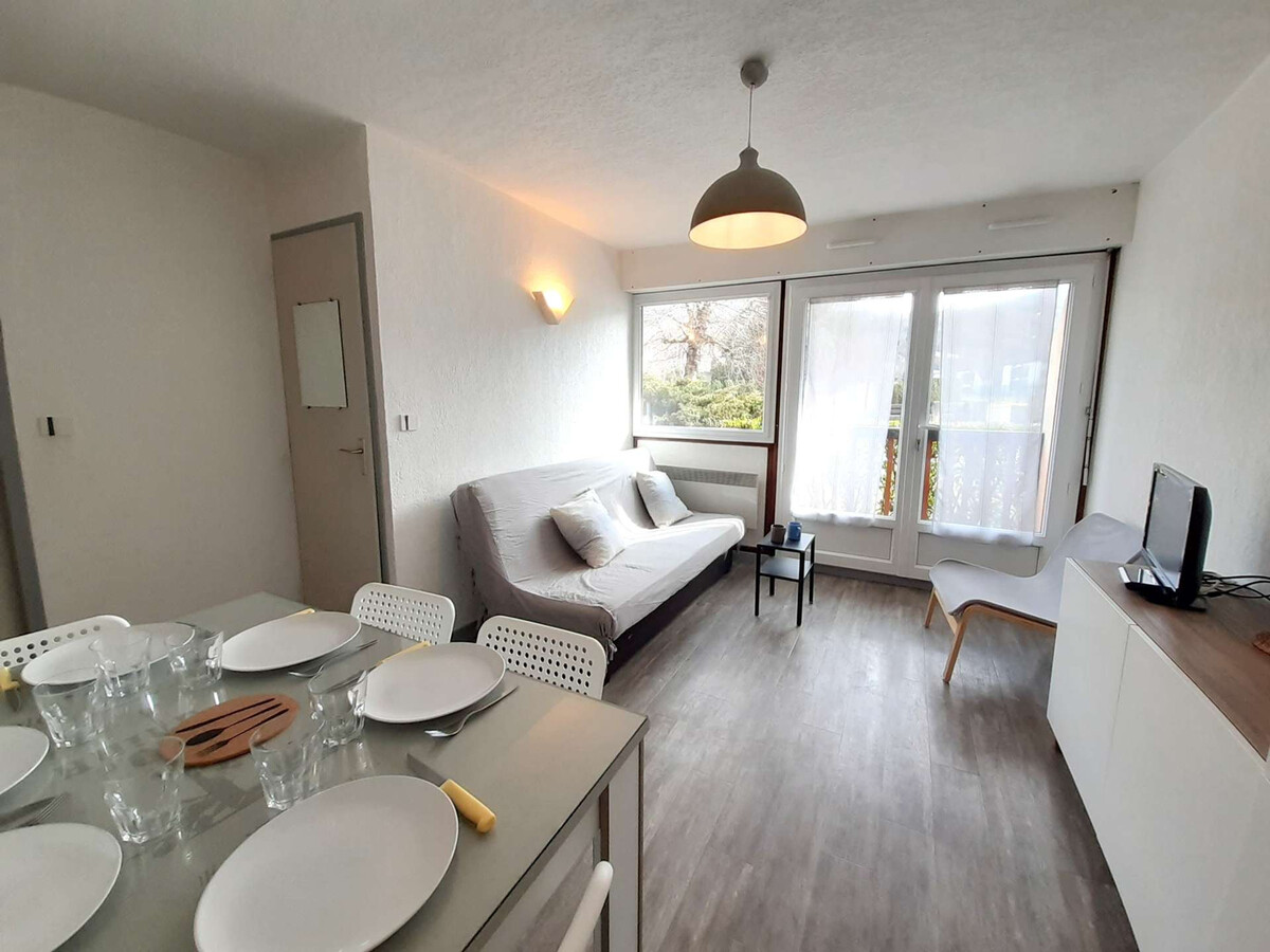 T2 cabine 4 pers à Vignec : balcon, parking, sauna & jacuzzi - Photo 4