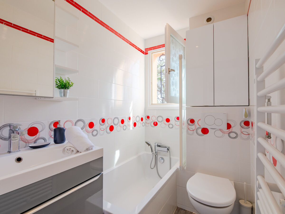 Appartement La Nuit de Mai à 170 m de la plage - Photo 11