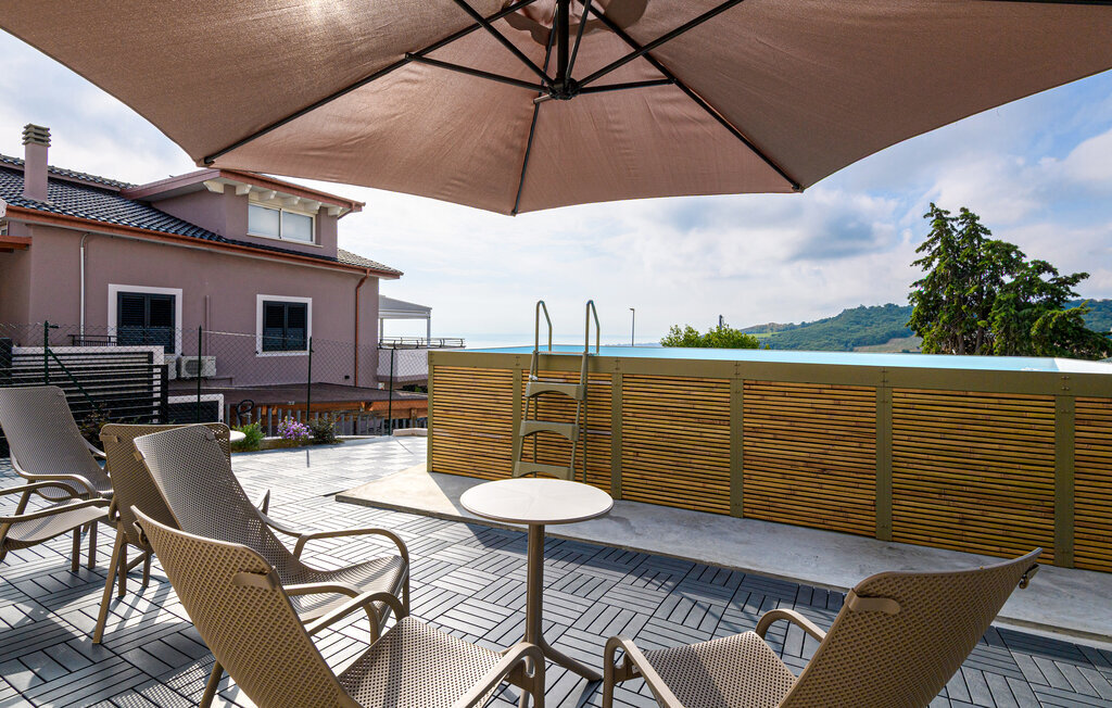 Maison 5 chambres avec piscine et vue mer à Colonnella - Photo 12