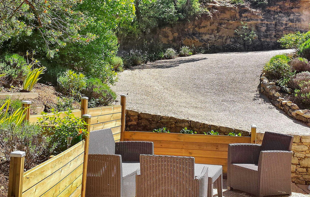 Mas provençal avec piscine privée à Montbrison sur Lez - Photo 14