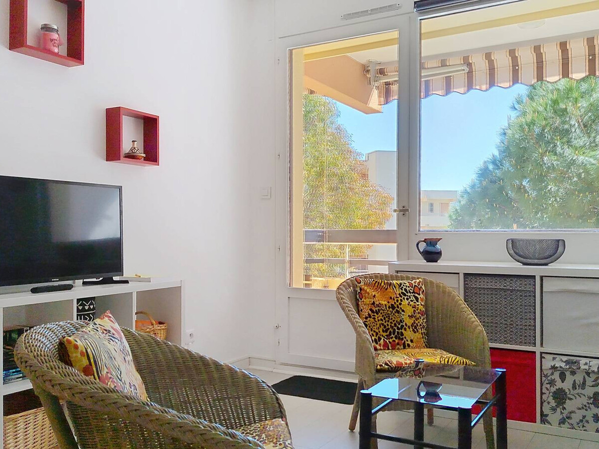 T2 climatisé 38m² Loggia Sud, parking sécurisé - Bormes - Photo 5
