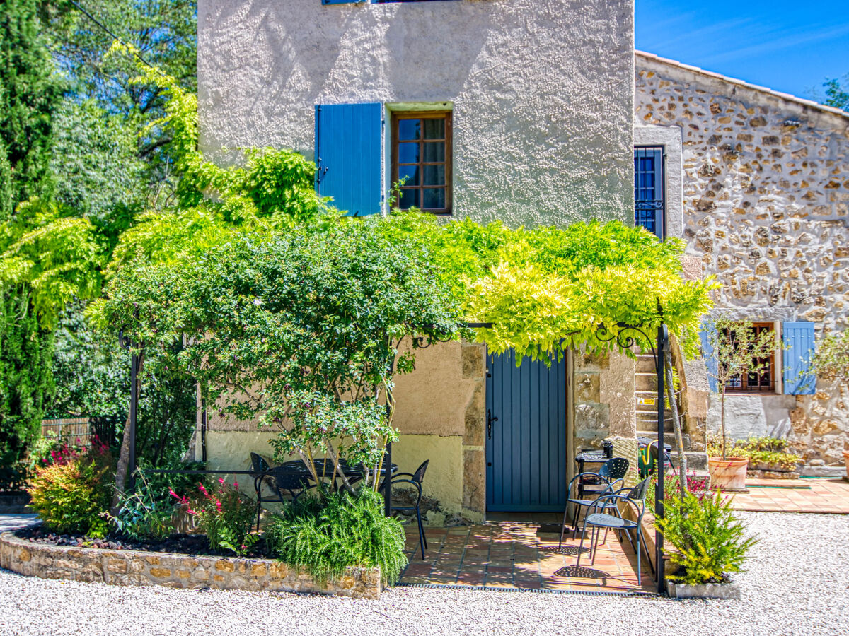 La maison aux volets bleus à Entrecasteaux - Photo 16