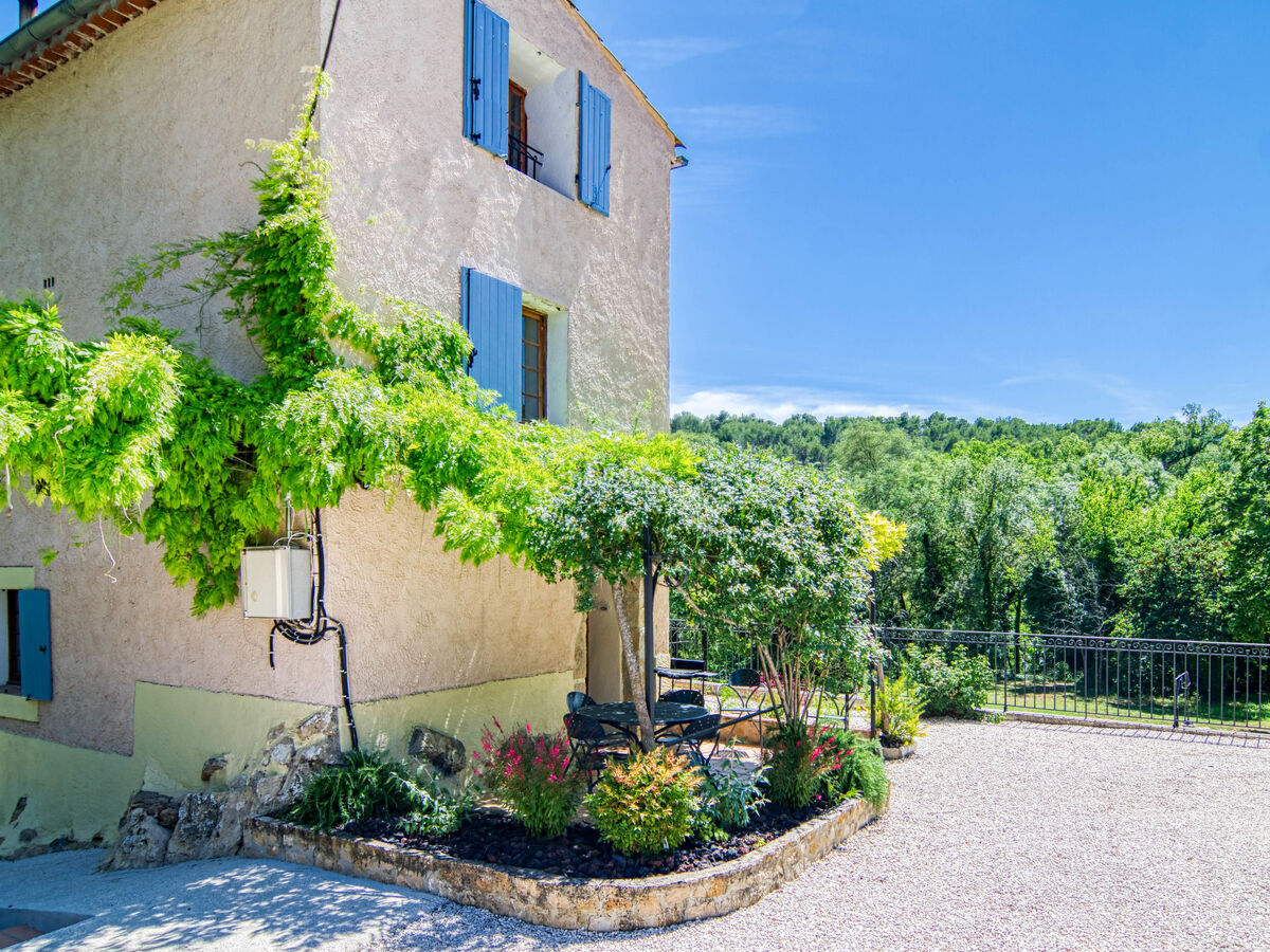 La maison aux volets bleus à Entrecasteaux - Photo 39