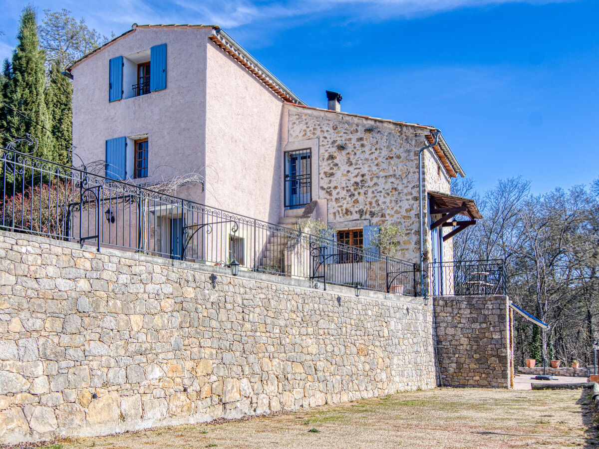 La maison aux volets bleus à Entrecasteaux - Photo 42