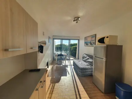 Location appartement à Sète, Studio cabine en bord de mer avec parking privé, animaux acceptés