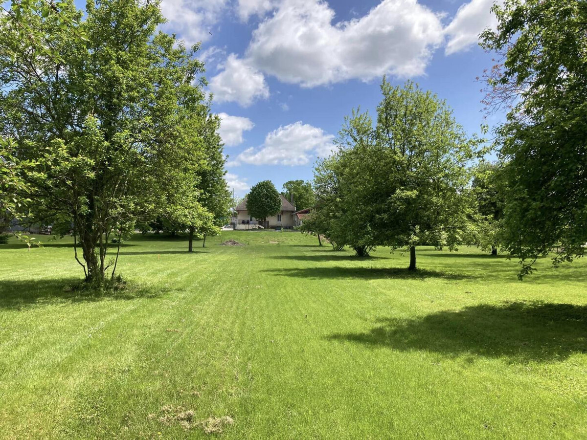 Gîte des Marronniers : 11 pers, salle de jeux et parc arboré - Photo 2
