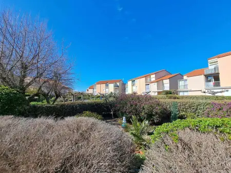 Appartement cosy 2 pièces - jardin privé, accès direct plage, animaux acceptés ! - Photo 15