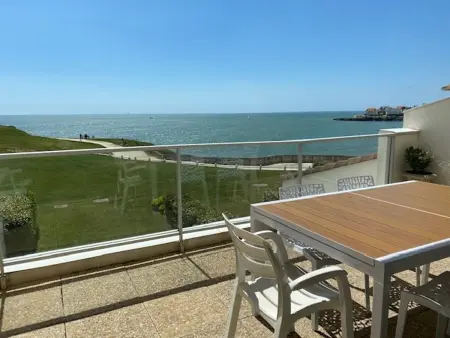 Location appartement à Royan, Appartement avec terrasse, vue sur lOcéan et parking à Royan