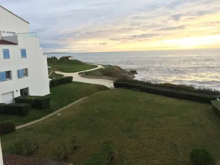 Location appartement à Royan, Appartement 4 personnes proche centre ville de Royan avec terrasse et parking privé