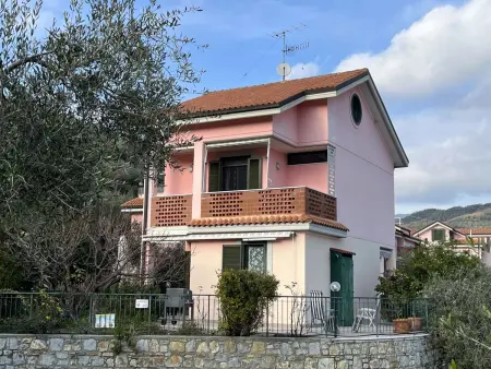 Maison Bruna à Dolcedo, 3 étages, vue mer : photo 5