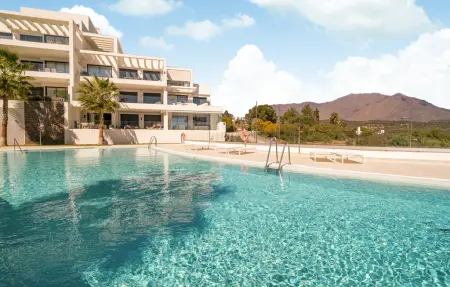 Appartement vue mer près golf, piscine partagée, Estepona : photo 7
