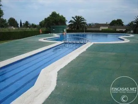 Maison avec Jardin, Terrasse et Piscine Commune à 3 km de la Plage à L'Estartit - Photo 2