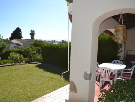 Maison avec Jardin, Terrasse et Piscine Commune à 3 km de la Plage à L'Estartit - Photo 8