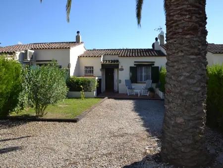 Maison avec Jardin, Terrasse et Piscine Commune à 3 km de la Plage à L'Estartit - Photo 11