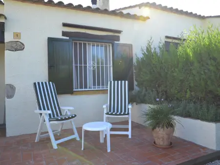 Maison avec Jardin, Terrasse et Piscine Commune à 3 km de la Plage à L'Estartit - Photo 14