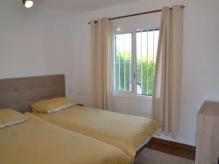 Maison avec Jardin, Terrasse et Piscine Commune à 3 km de la Plage à L'Estartit - Photo 26