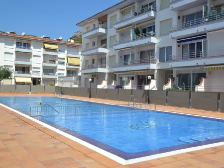 Location appartement à L'Estartit, Appartement lumineux proche plage et centre avec piscine à LEstartit