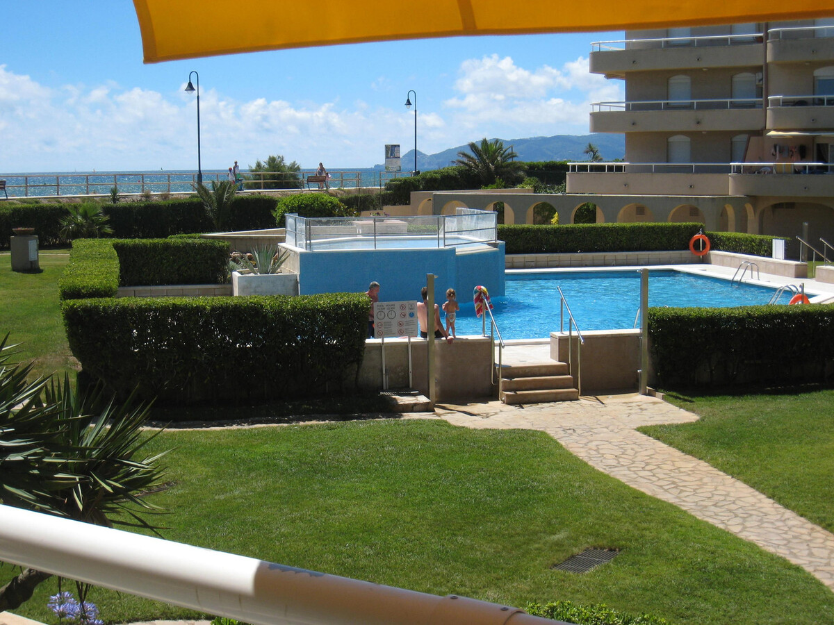 Studio rénové bord de mer, accès direct plage à L'Estartit - Photo 3