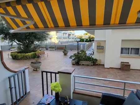 Location appartement à L'Estartit, Appartement Rez-de-Chaussée avec Piscine, Terrasse et Proche Plage à LEstartit