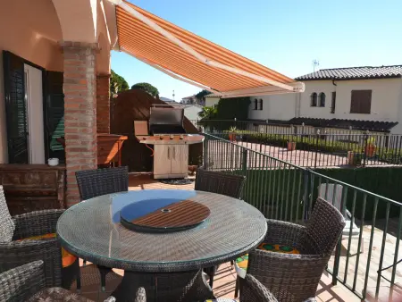 Casa Gaudir : maison 3 chambres, piscine commune à L'Estartit : photo 4