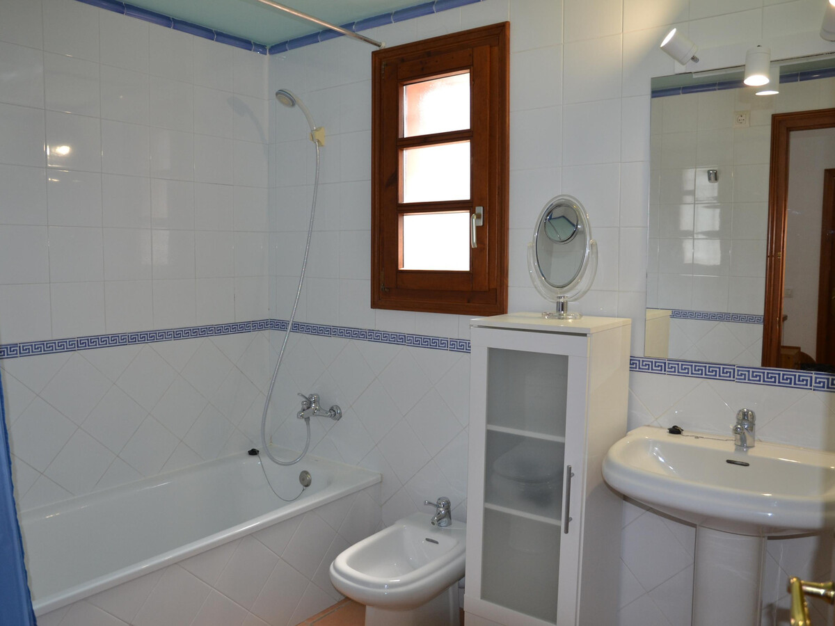 Villa avec Piscine Privée, Jardin Clôturé et Proche Plage- Idéale pour Familles! - Photo 34
