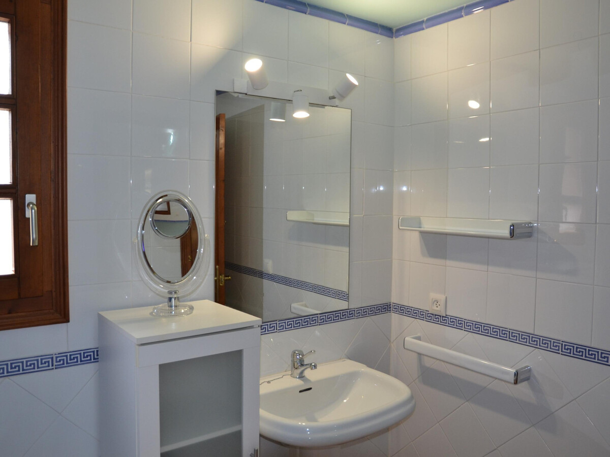 Villa avec Piscine Privée, Jardin Clôturé et Proche Plage- Idéale pour Familles! - Photo 35