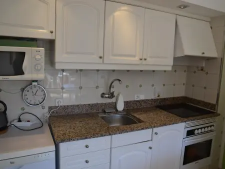 Appartement vue mer, plage et piscine commune à L'Estartit : photo 10