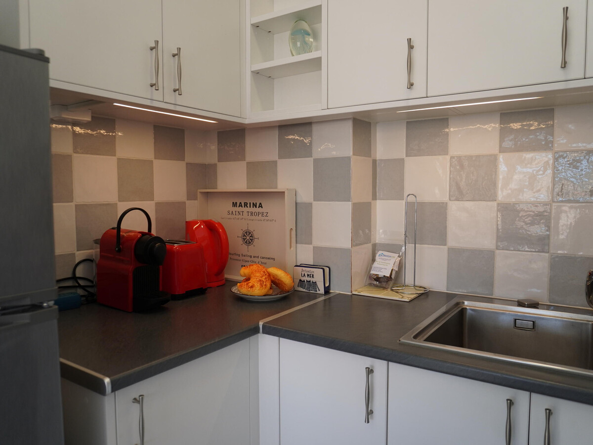 Manureva C : Appartement face à la plage avec piscine - Photo 14