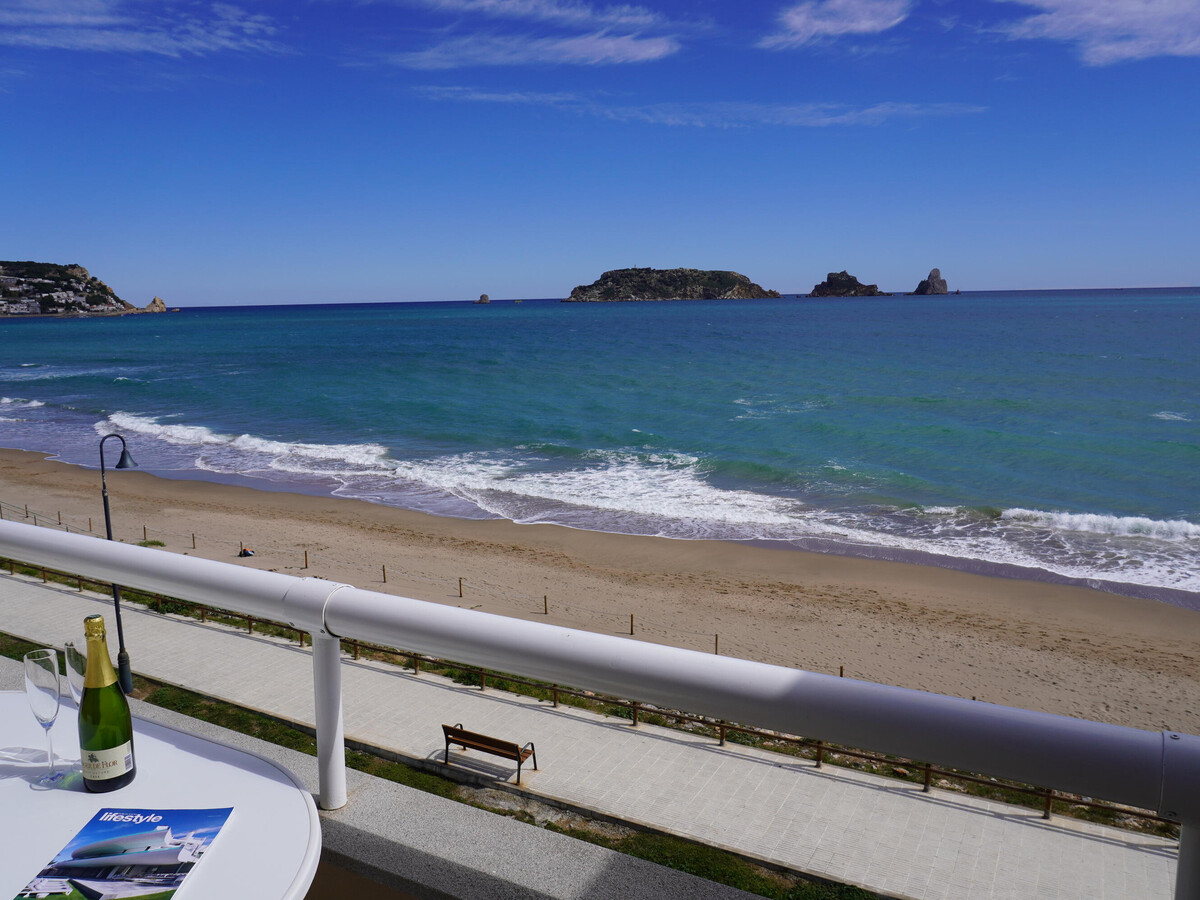 Manureva C : Appartement face à la plage avec piscine - Photo 25