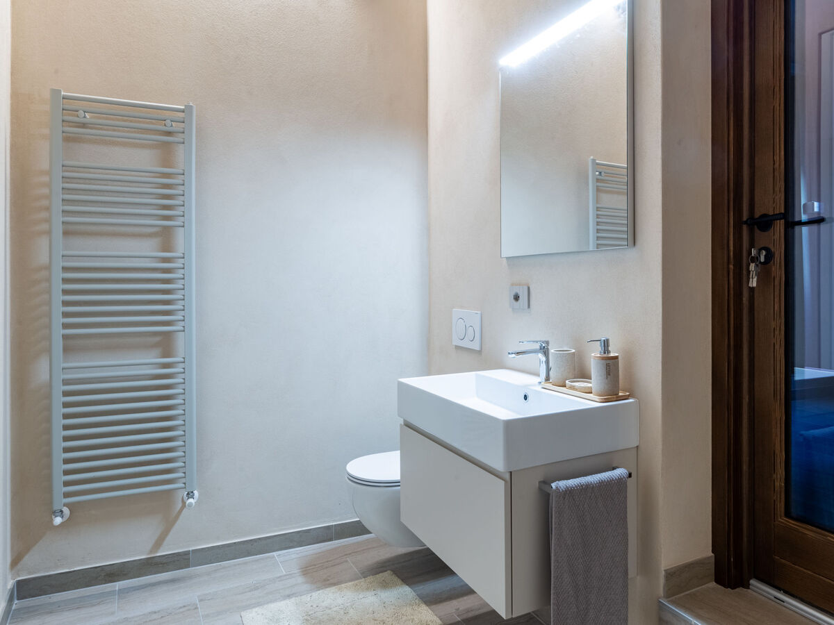 La Loggia – Appartement 6 pers., rénové 2024, vue lac - Photo 26