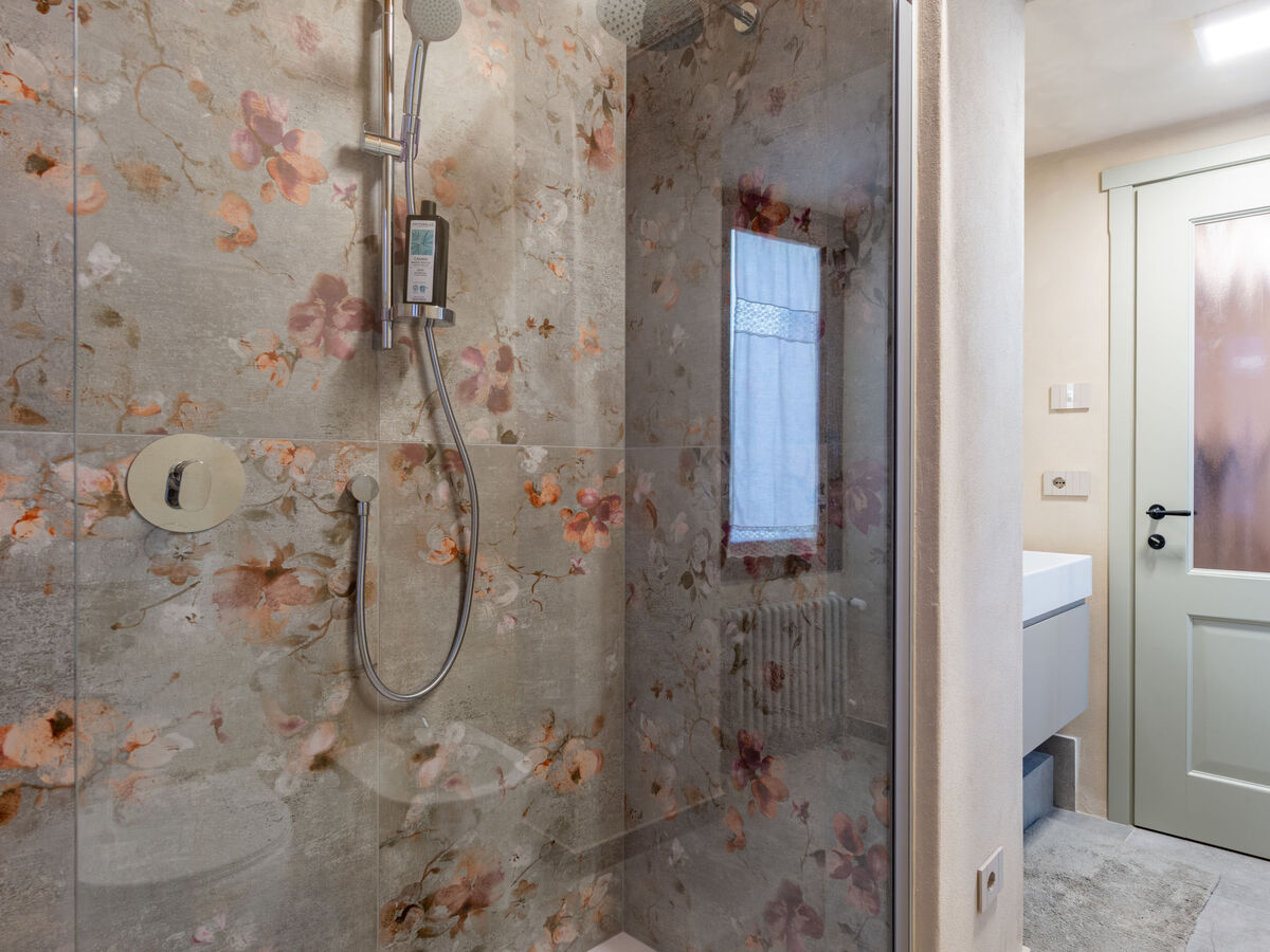 La Loggia – Appartement 6 pers., rénové 2024, vue lac - Photo 31