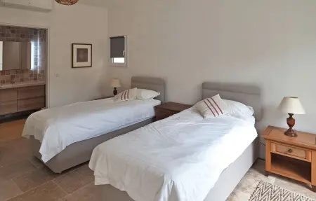 La Villa De Maussane, Maison 6 personnes à Maussane Les Alpilles - Photo 14